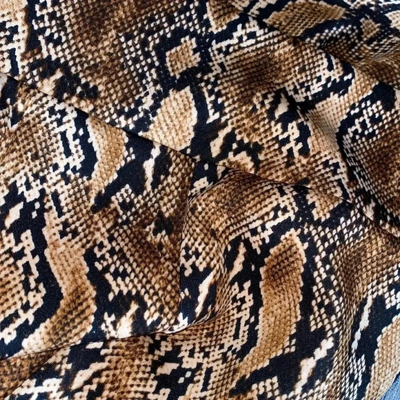 Thalia Sodi snake print high waisted midi pencil skirt Sz M New - Picture 10 of 16